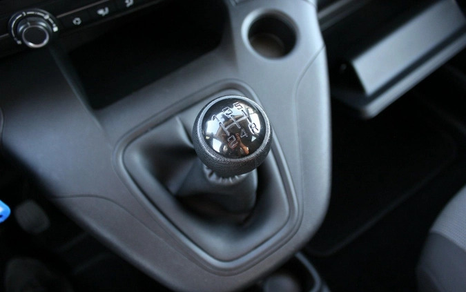Toyota Proace City Verso cena 65900 przebieg: 116000, rok produkcji 2020 z Jasło małe 326